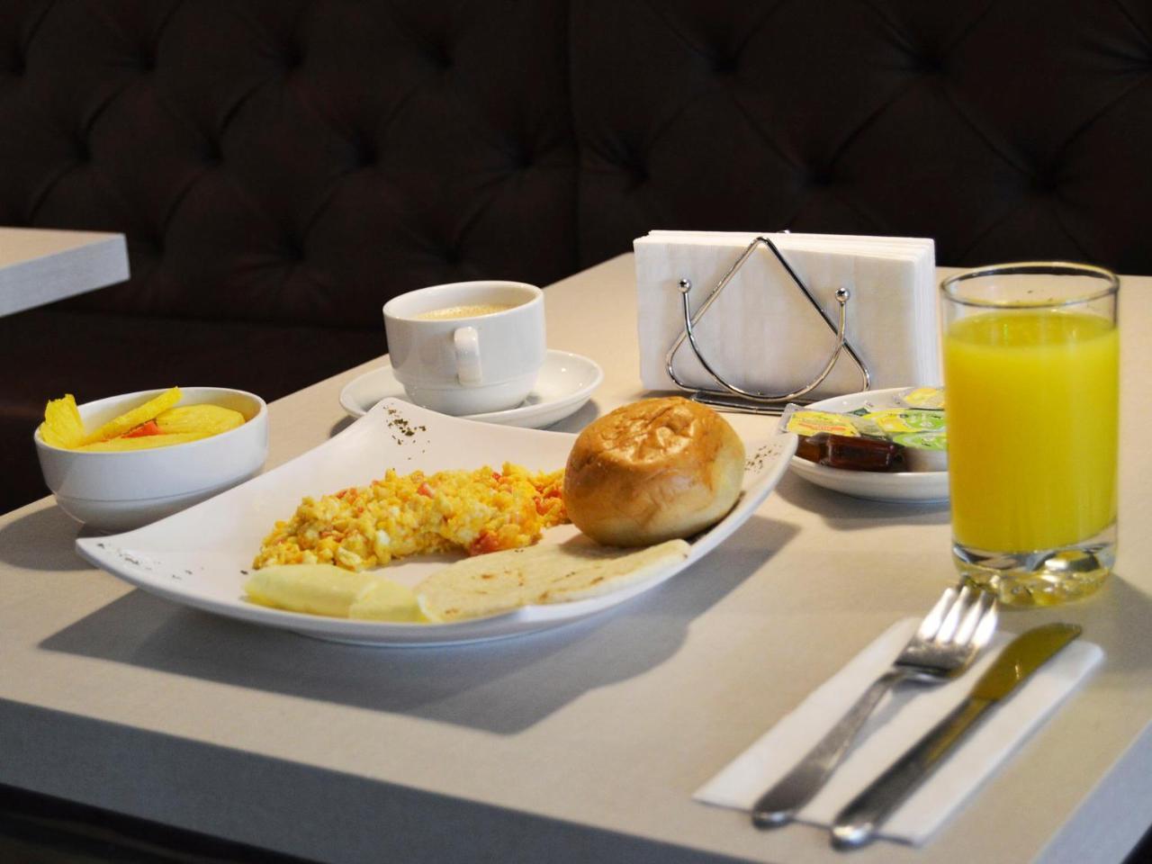 Lleras Green Hotel Medellín Zewnętrze zdjęcie